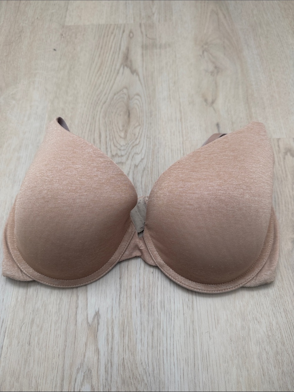 Victoria's Secret Light Nude beige with silver T-Shirt Bra 34d